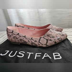 Just Fab Amanda Pointed toe ballet slipper flats, size 8